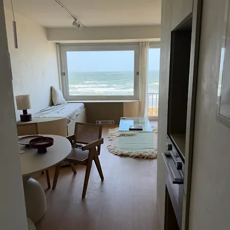 0402, Cosy With Full Sea View And Sunset Vibes
